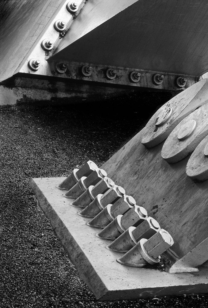 Millennium Bridge Anchors